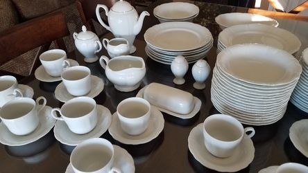 Large lot of dishes