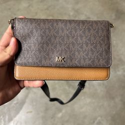 MK wallet 