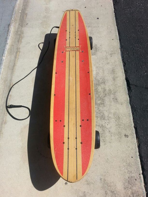 Electric skateboard