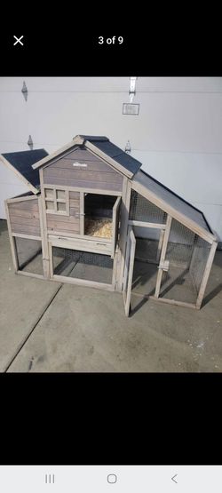 65x38  chicken coop musr see