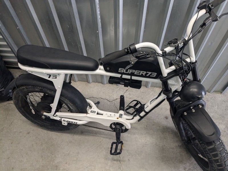 Super 73 S2 Electric Bike White/black