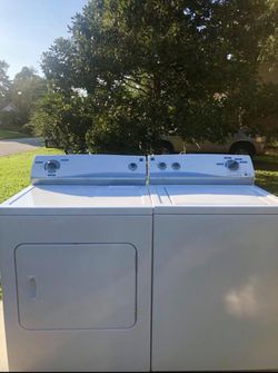 🌊 Barely Used Matching Kenmore Washer and Dryer Set Available 🌊