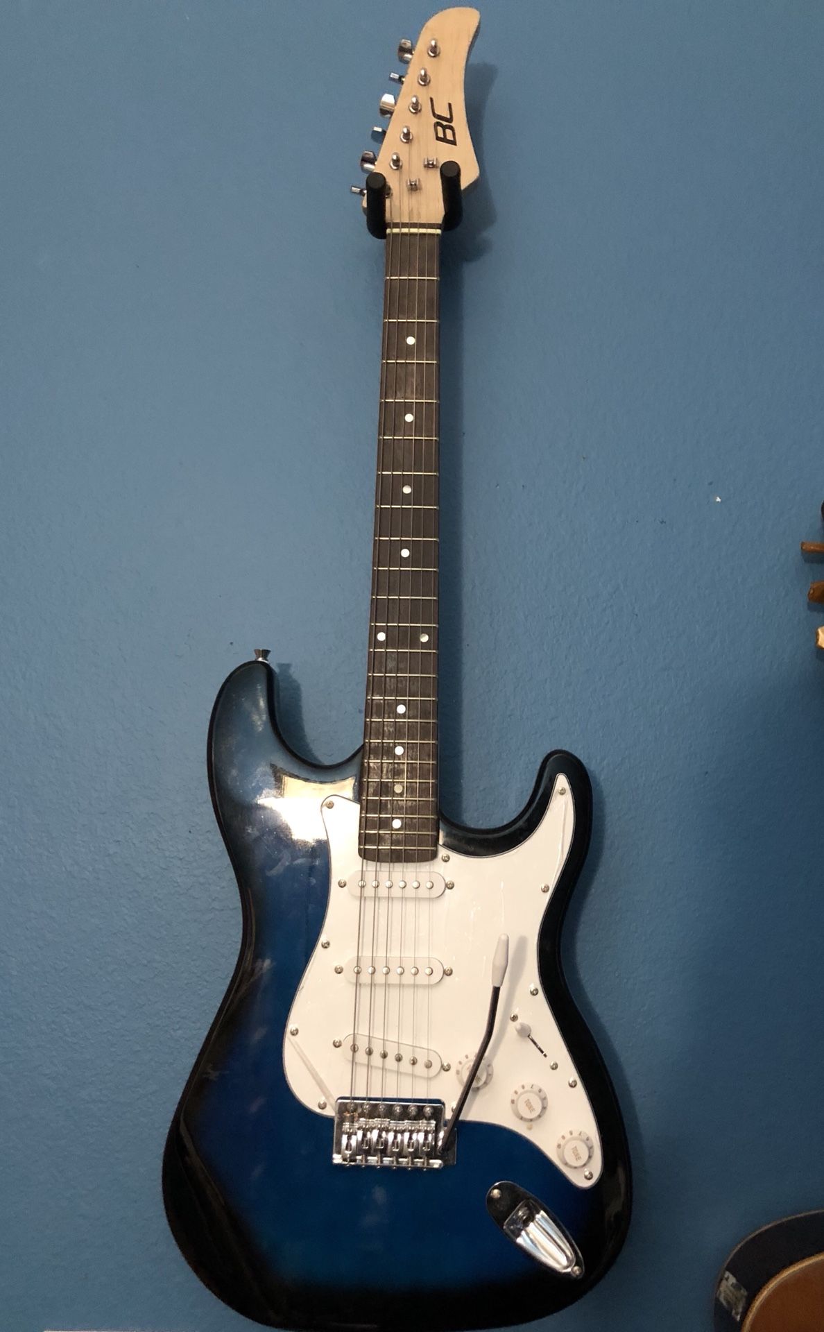 BC Strat Electric Guitar and amp