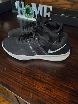 Nike Tennis Shoes