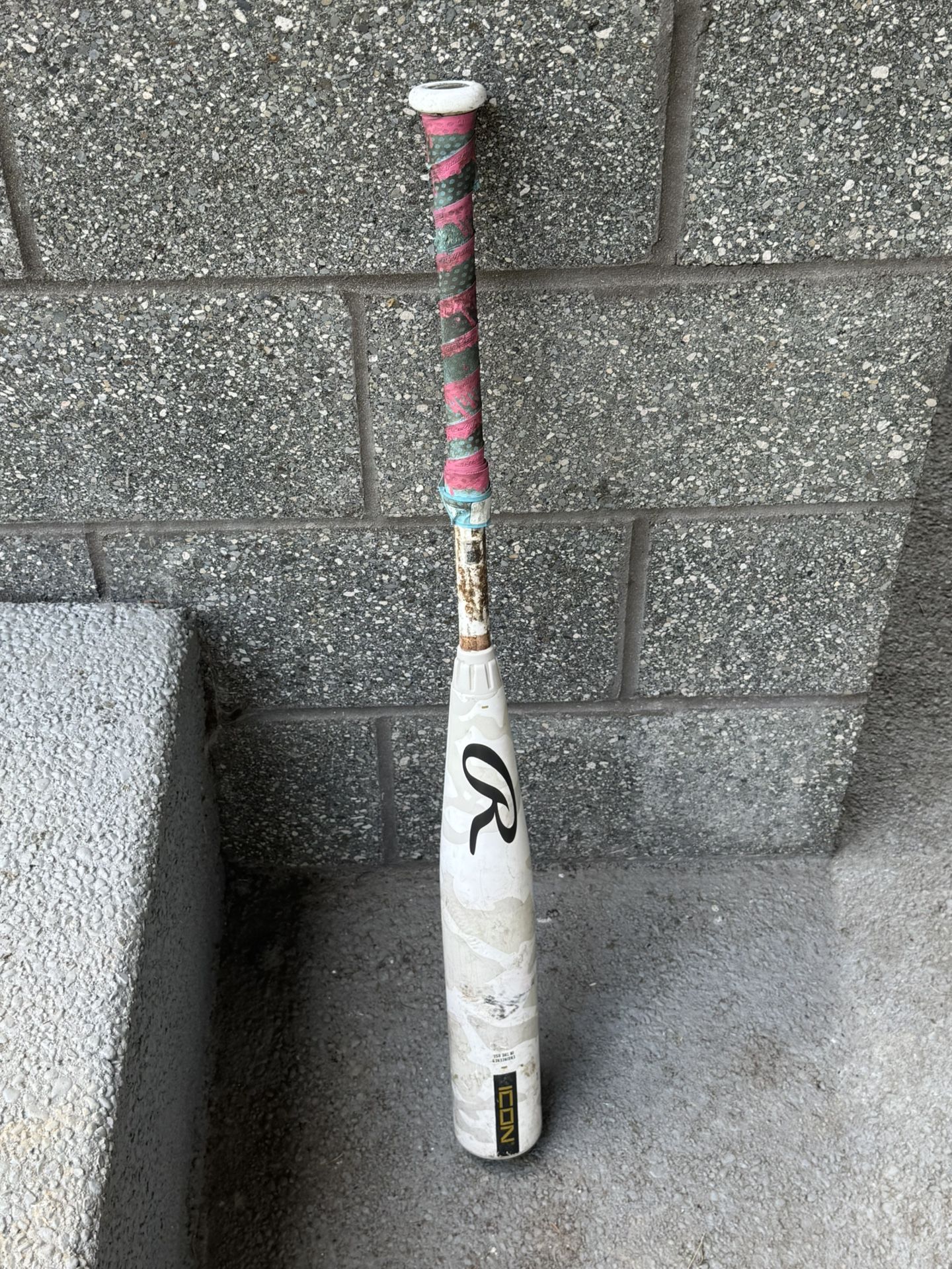 2025 Icon Bat