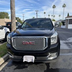 2017 GMC Yukon Slt 