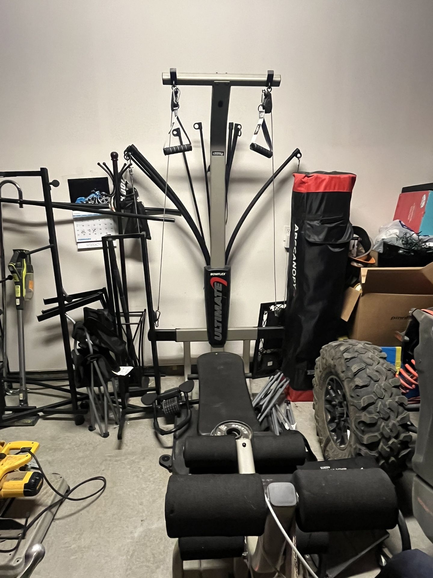 Bow flex gym equipment