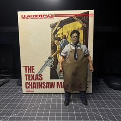 Mezco one:12 Texas chainsaw massacre Leatherface