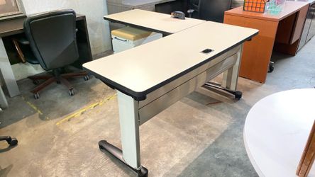 L shaped desk