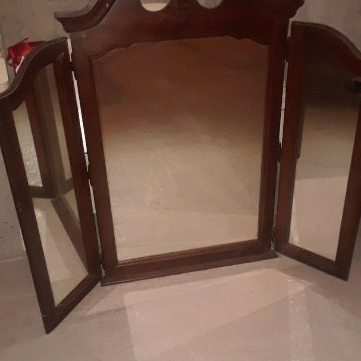 ANTIQUE MIRROR