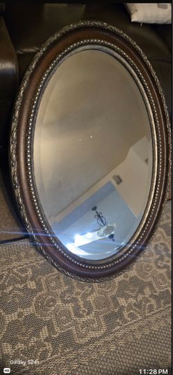 Oval mirror