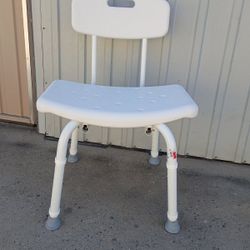 XL SHOWER CHAIR.