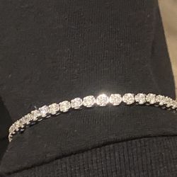 Platinum 7.8/cts Diamond Bracelet