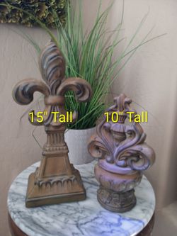Fleur-de-Lis and Finial Decorative Statues Set. They are Ceramic/Pottery