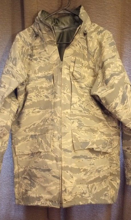 Genuine Us Air Force USAF Apecs ABU Goretex Cold Weather Parka Sm Regular.