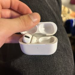 AirPods Pro’s 