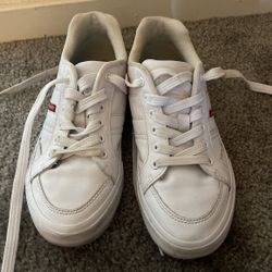 Levi’s Sneakers Size 2 Boys Or Girls