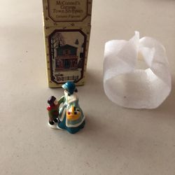 McConnells corner town shoppers ceramic figurine