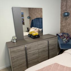 Italian Bedroom Furniture