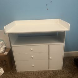 Baby Changing Table/Dresser
