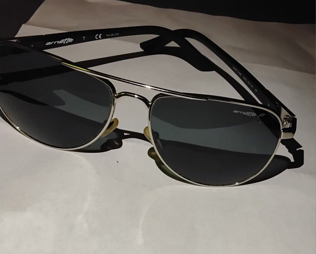 Genuine Arnette Polarized Aviator Sunglasses
