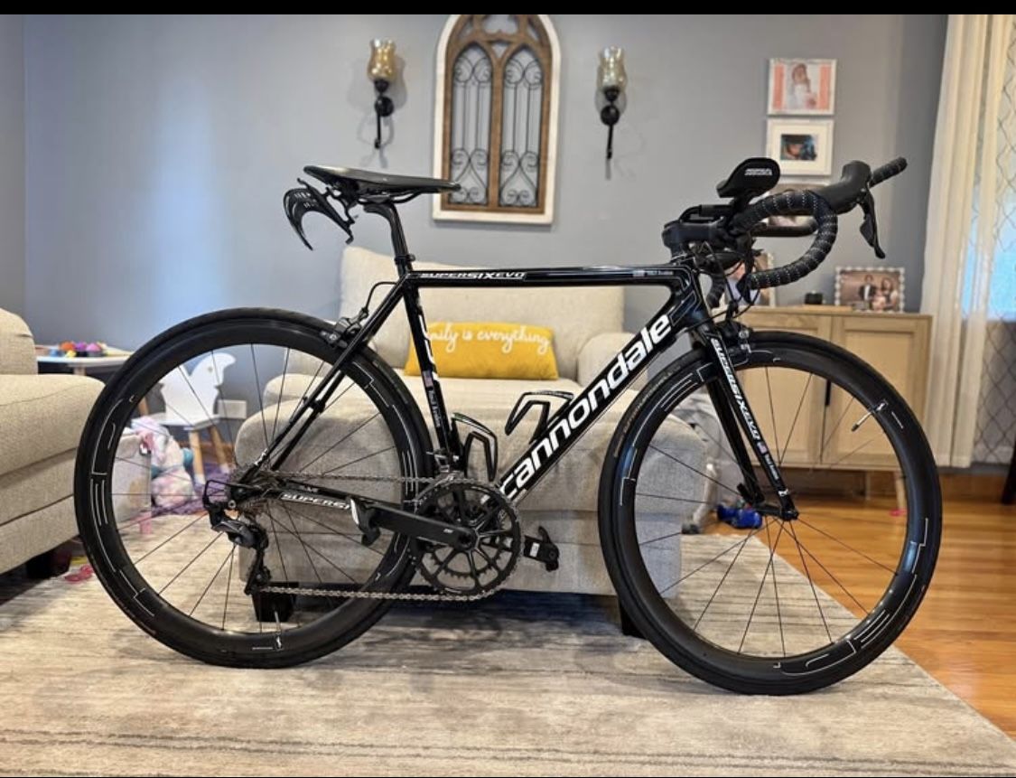 Cannondale SuperSix EVO Hi-Mod 52cm HED Carbon wheel set, Tri bars,
