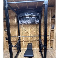 Rogue Fitness RML-490 Power Rack 3.0 Stand With Rogue Nameplate Crossmember