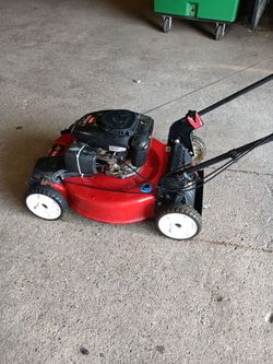Toro Self Propelled Lawn mower Works Great! Starts on first pull!