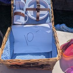 Picnic Basket 