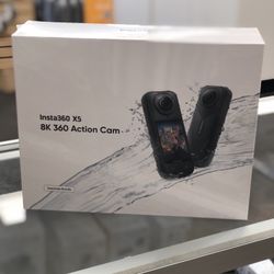 Insta360 X5 Essentials. Combo