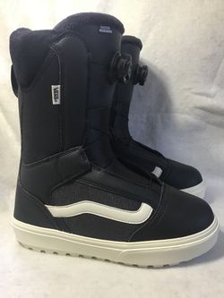 Sz 8.5,9,9.5 W Snowboarding Boots