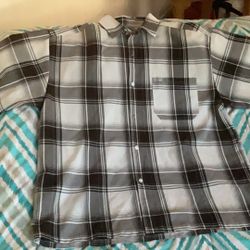 2X man’s shirt But Not Collar