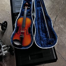 Viola Size 13