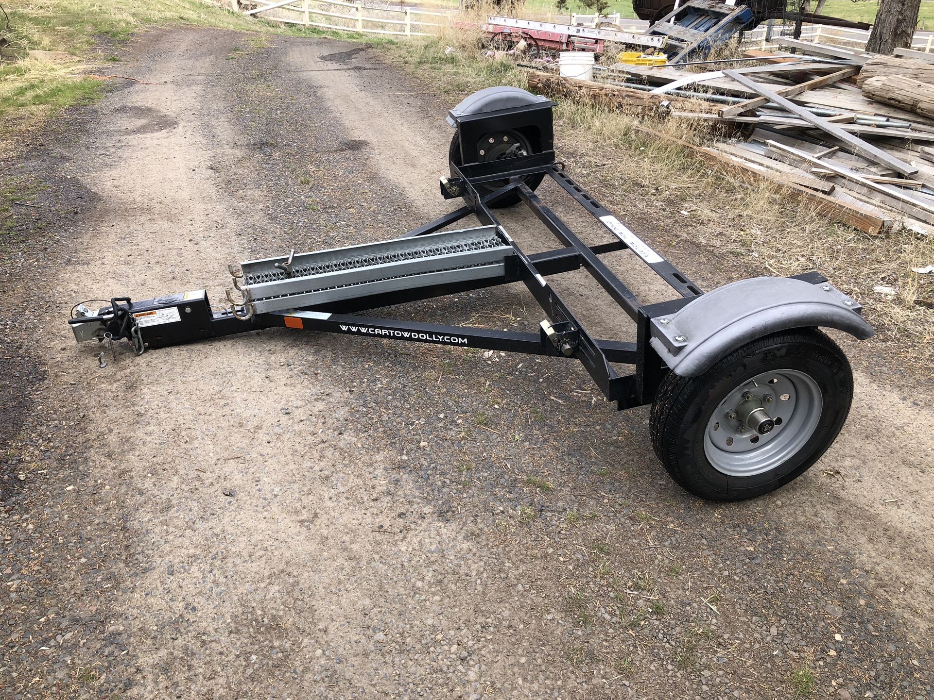 Tow Dolly 2018