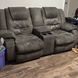 Reclining Loveseat 