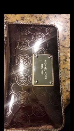michael kors wallet authentic