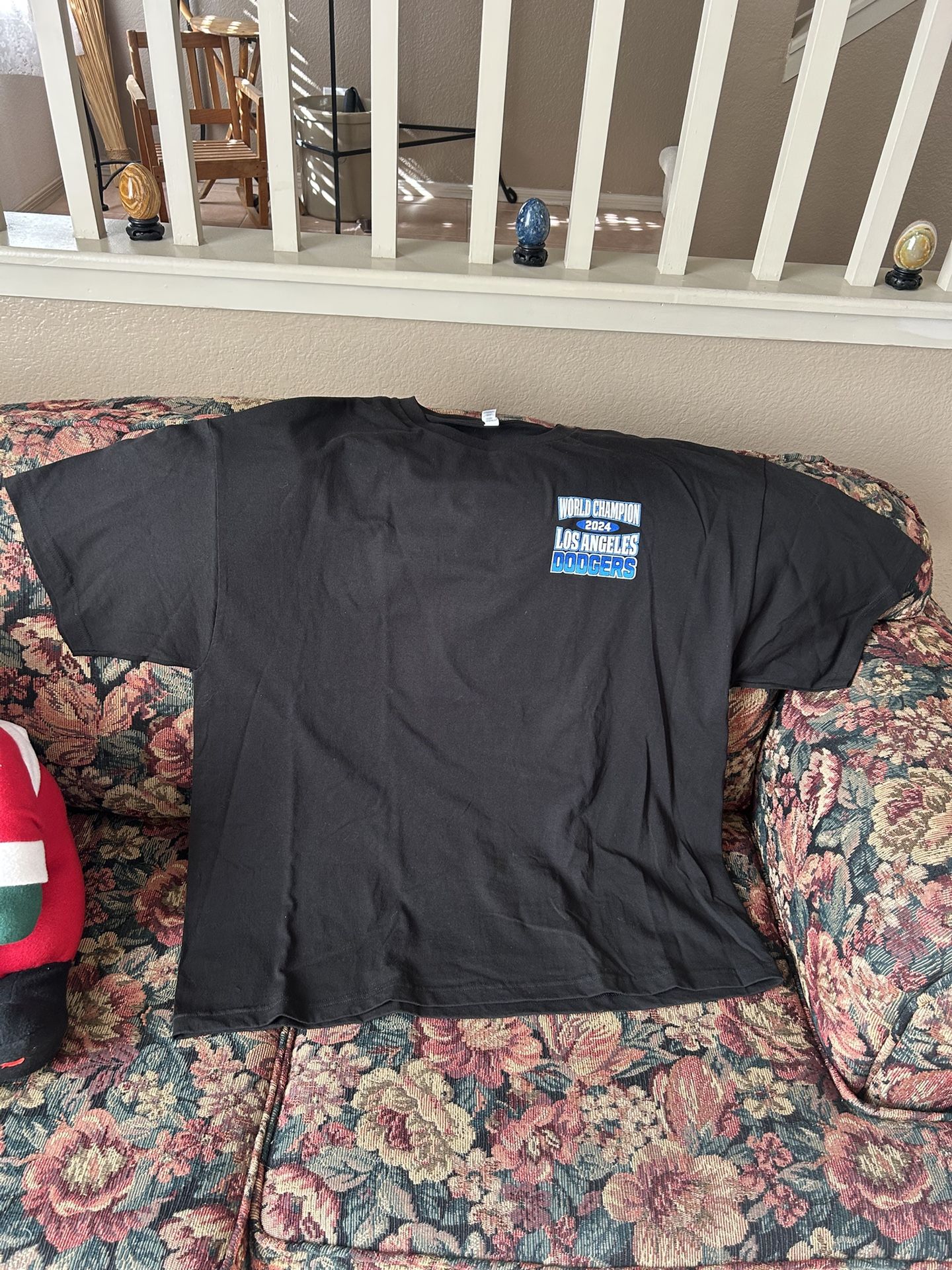 Los Angeles Dodgers 2024 world champion T-shirt 2XL *New