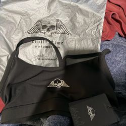 Small sports bra new