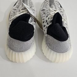 Adidas Yeezy Boost 350 V2 CMPCT Panda