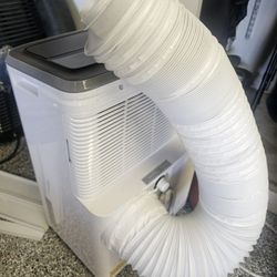 Fridgaire AC Unit. 