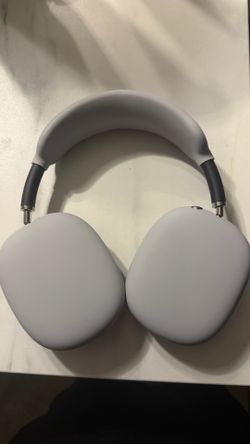 AirPod  Max lightning cable original not fakes can meet at  store to be tested