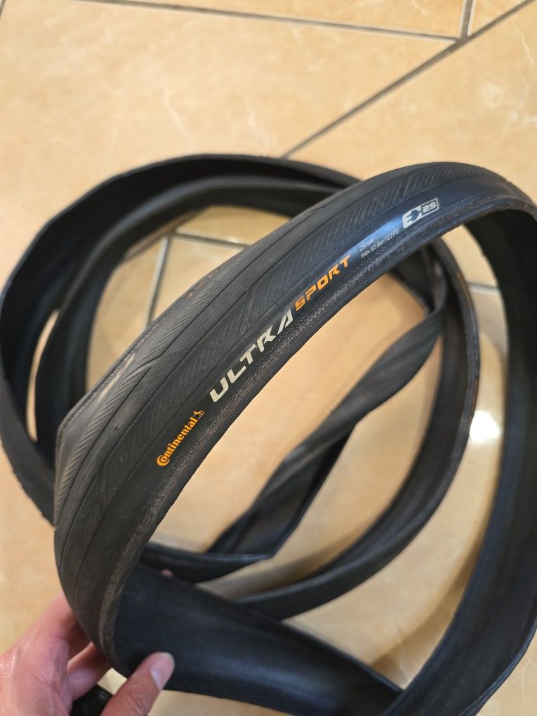 Two Continental Ultra Sport 700X25C Road Bike Tires