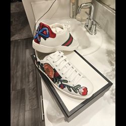 Gucci Shoes 