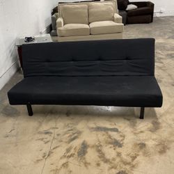 Selling Black Love Seat Couch 🛋 FREE DELIVERY