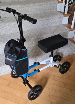 Knee scooter ****NEW*****