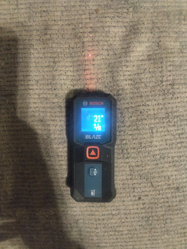 Bosch 100ft Laser Measurer