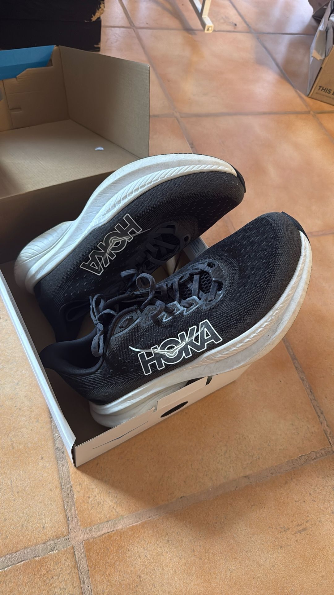 Hoka Mach 6 Garage Sale