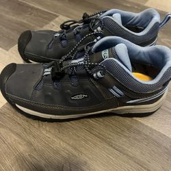 Kids waterproof shoes 
