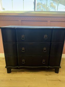 Dresser