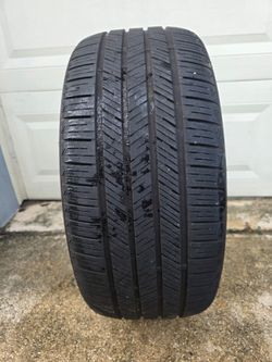 265/40R21 Blackhawk Agility SUV tire